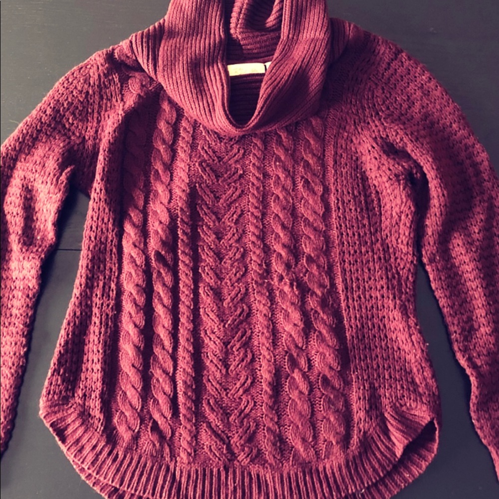 RD Style Woman’s Burgundy Sweater Size M